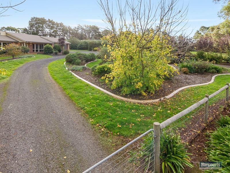11 Sherwood Court, Drouin VIC 3818