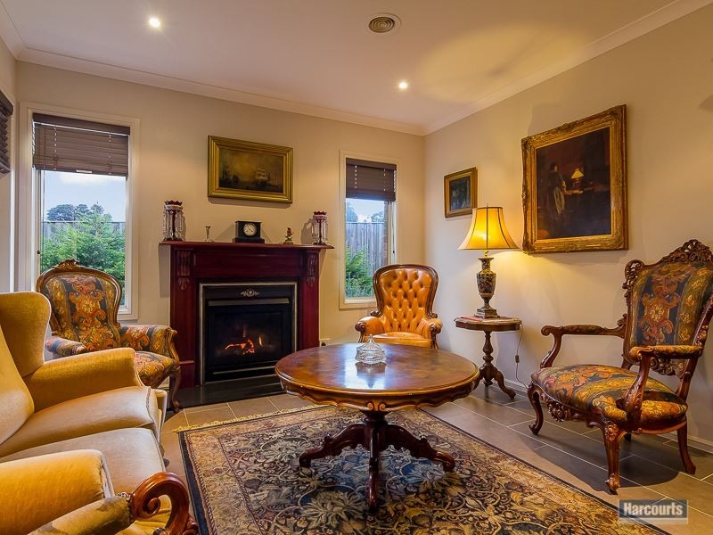 6 Janine Court, Drouin VIC 3818