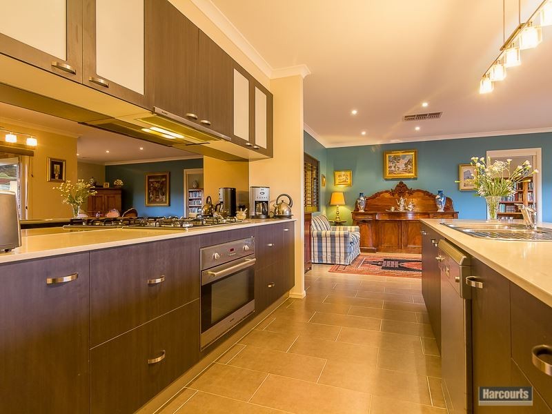 6 Janine Court, Drouin VIC 3818