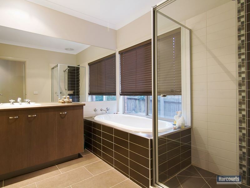 6 Janine Court, Drouin VIC 3818