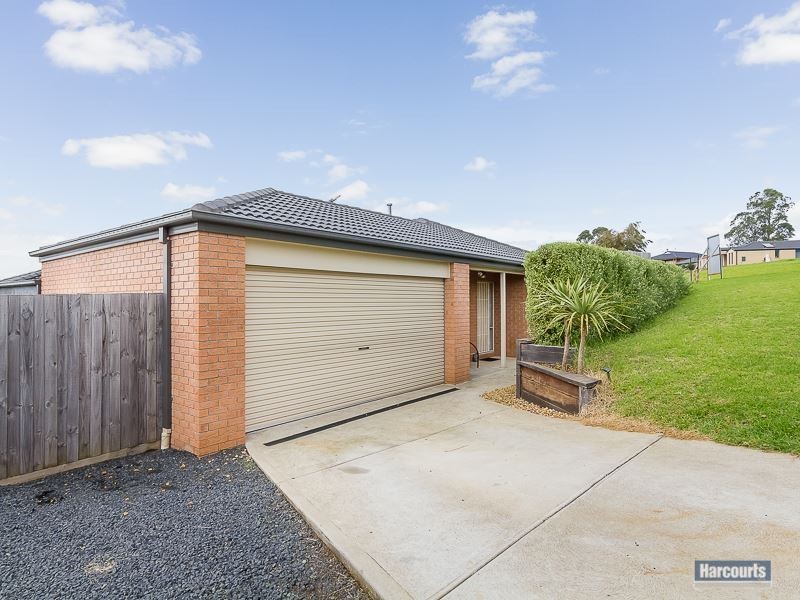 4 Vivian Court, Drouin VIC 3818