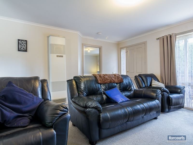 4 Vivian Court, Drouin VIC 3818