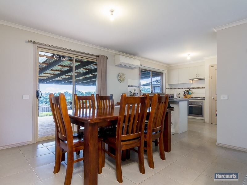 4 Vivian Court, Drouin VIC 3818