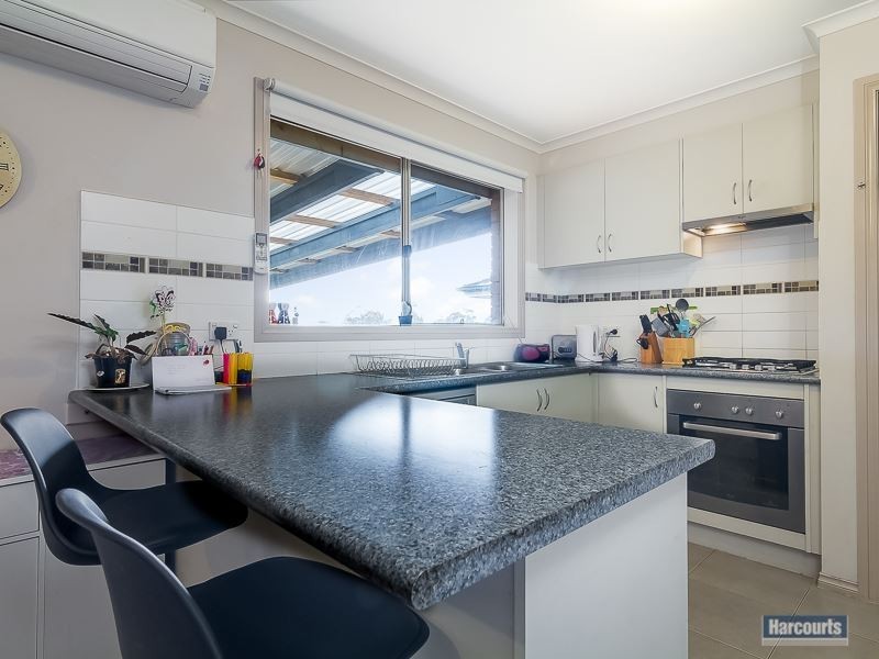 4 Vivian Court, Drouin VIC 3818