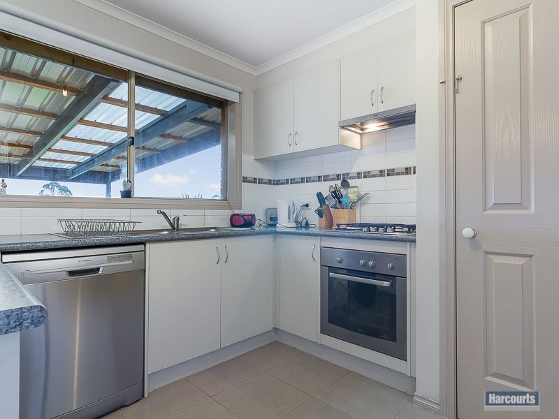 4 Vivian Court, Drouin VIC 3818