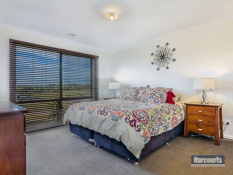 11 Tulloch Street, Drouin VIC 3818