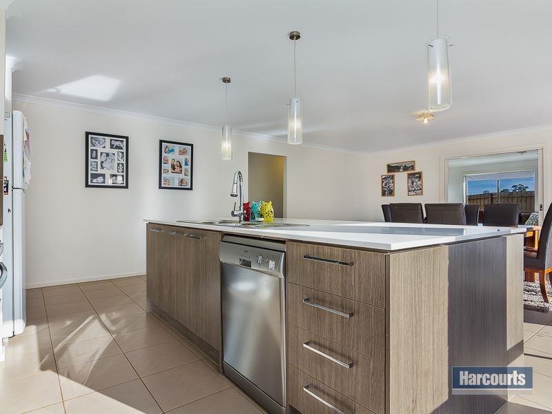 11 Tulloch Street, Drouin VIC 3818