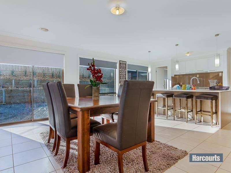 11 Tulloch Street, Drouin VIC 3818