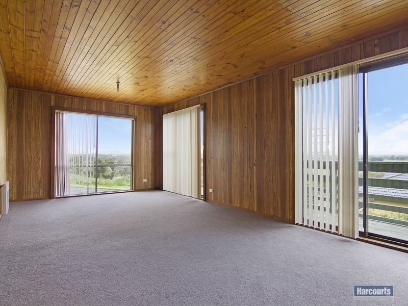 16 Mary Street, Bunyip VIC 3815