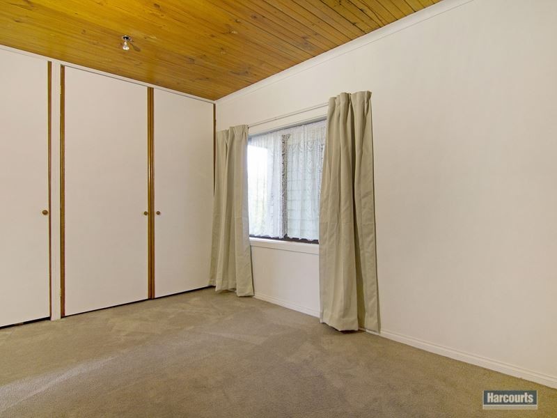 16 Mary Street, Bunyip VIC 3815