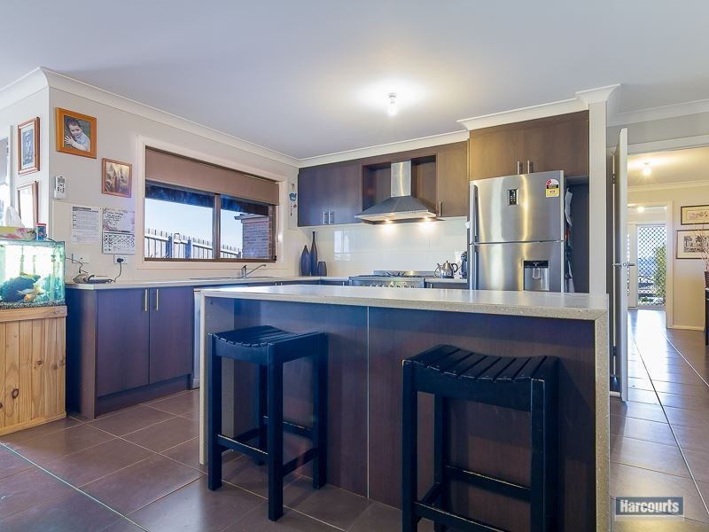 27 Claudia Crescent, Drouin VIC 3818