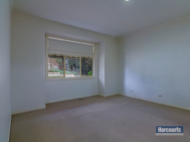 3 Wallace Crescent, Drouin VIC 3818