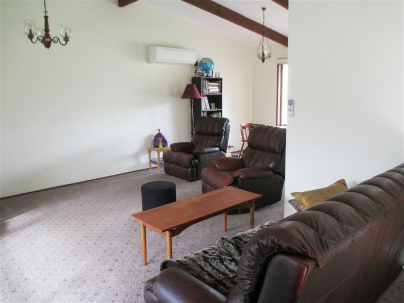 57 Fullarton Road, Drouin VIC 3818