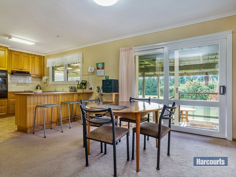 210 Sheehan Road, Hallora VIC 3818