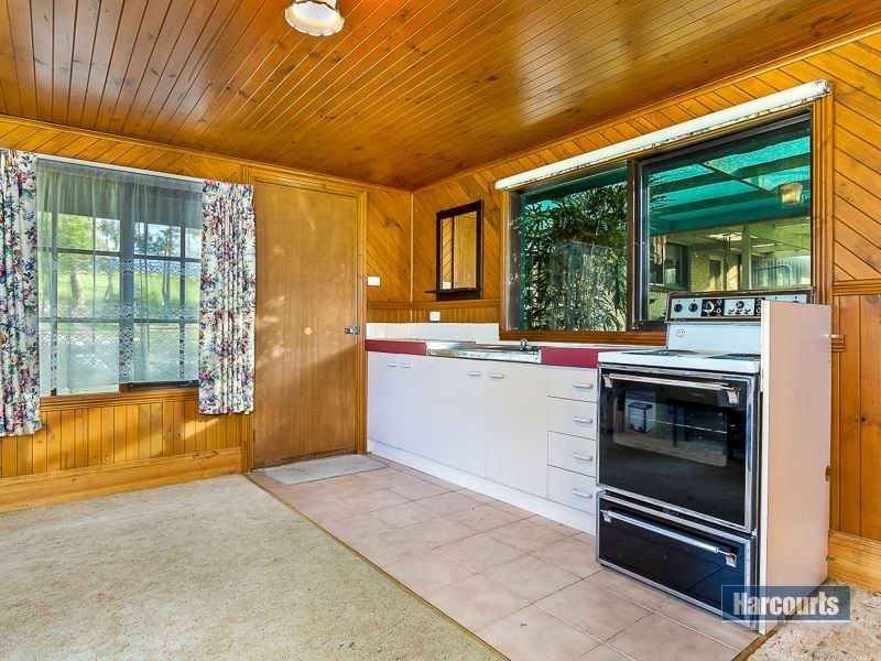 210 Sheehan Road, Hallora VIC 3818