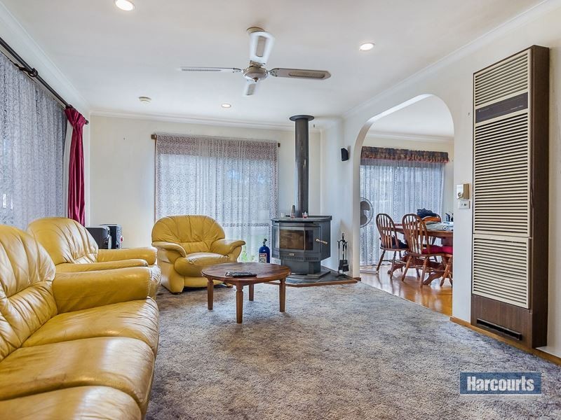 52 Lampards Road, Drouin VIC 3818