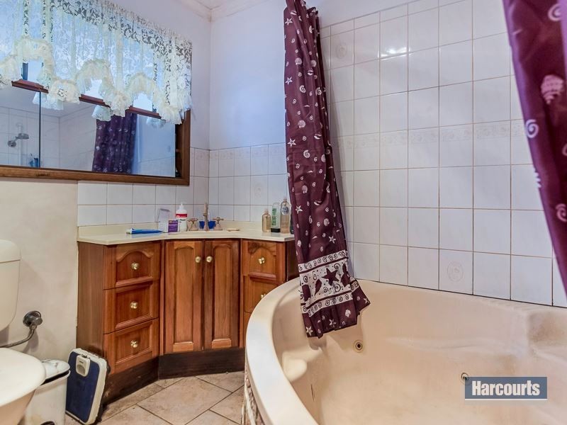 52 Lampards Road, Drouin VIC 3818