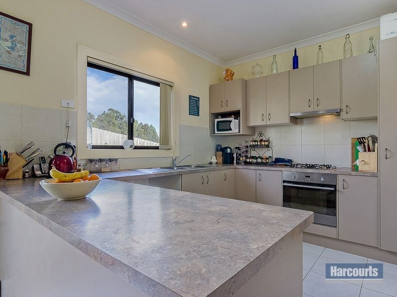 5 Buritta Court, Drouin VIC 3818