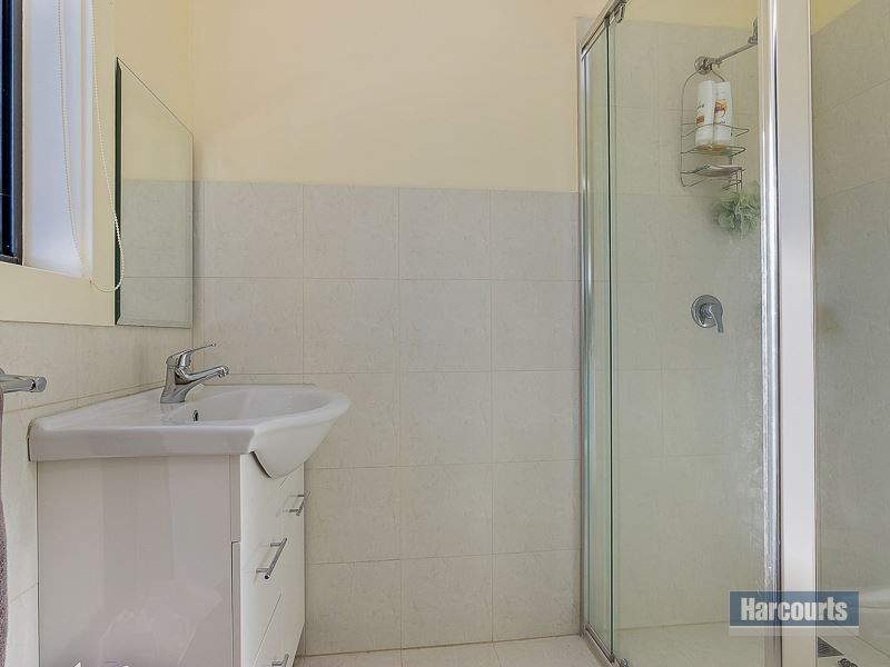 5 Buritta Court, Drouin VIC 3818