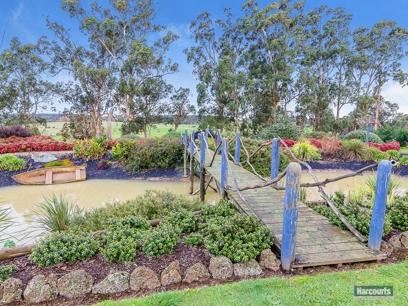 101 Gardner and Holman Road, Drouin VIC 3818