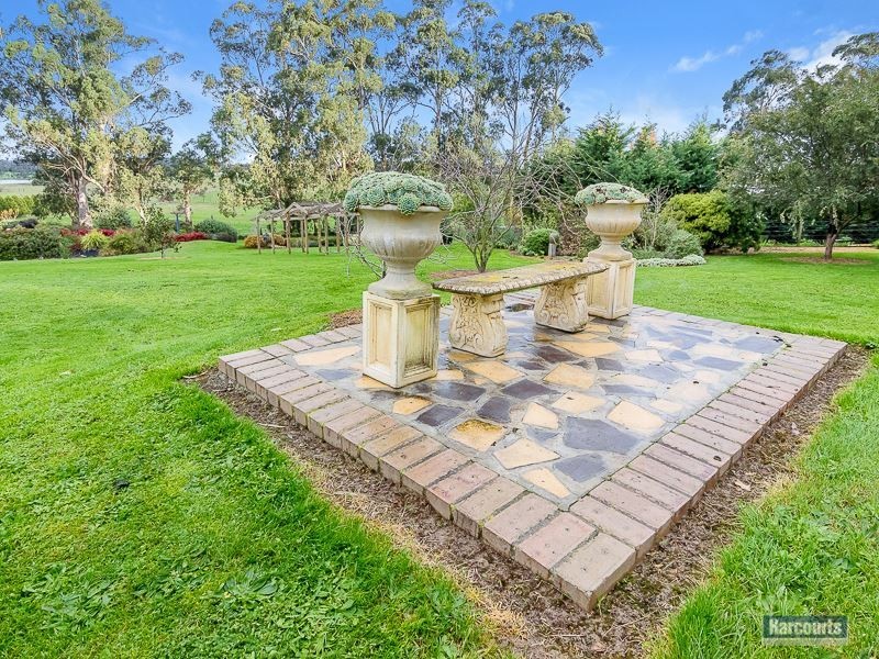 101 Gardner and Holman Road, Drouin VIC 3818