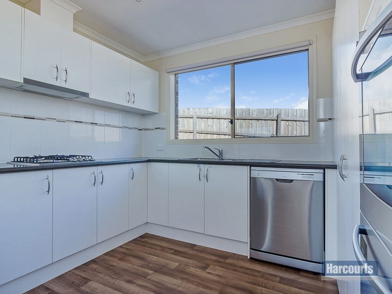 80 Cook Street, Drouin VIC 3818