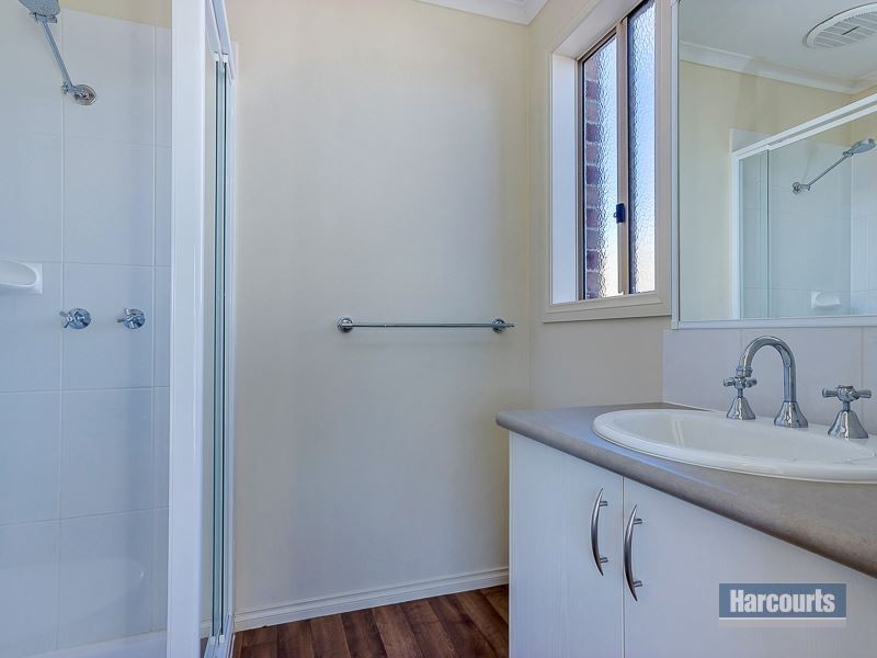 80 Cook Street, Drouin VIC 3818