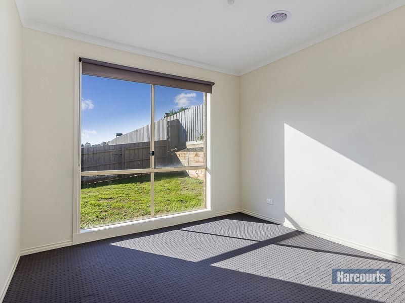 80 Cook Street, Drouin VIC 3818