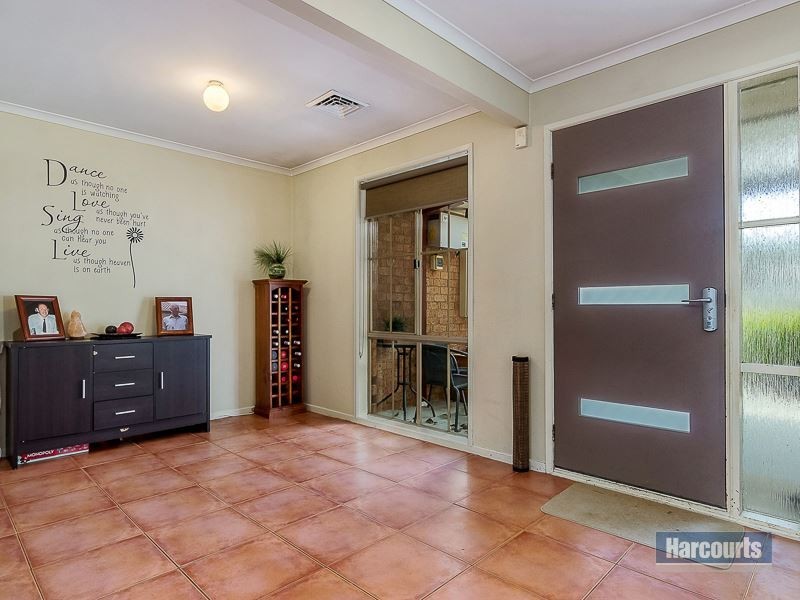 11 Adam Court, Drouin VIC 3818
