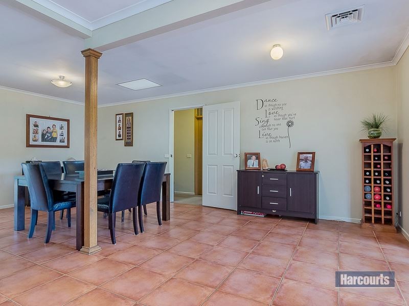 11 Adam Court, Drouin VIC 3818