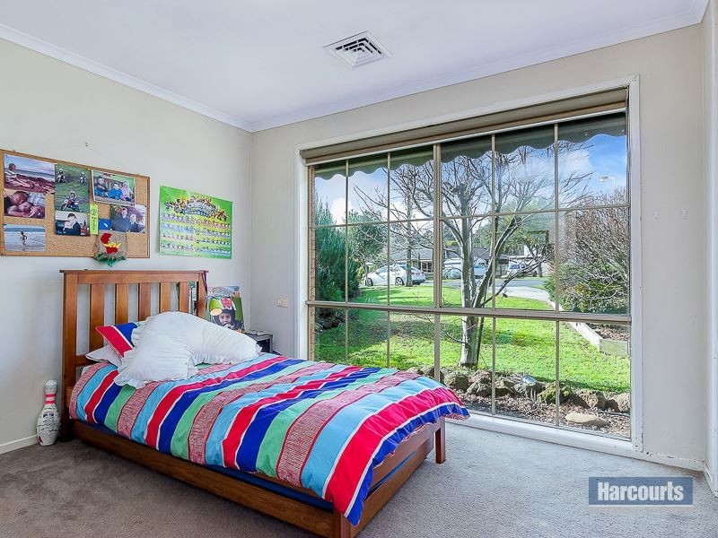 11 Adam Court, Drouin VIC 3818