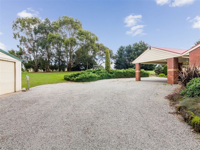 8A Greenland Drive, Drouin VIC 3818