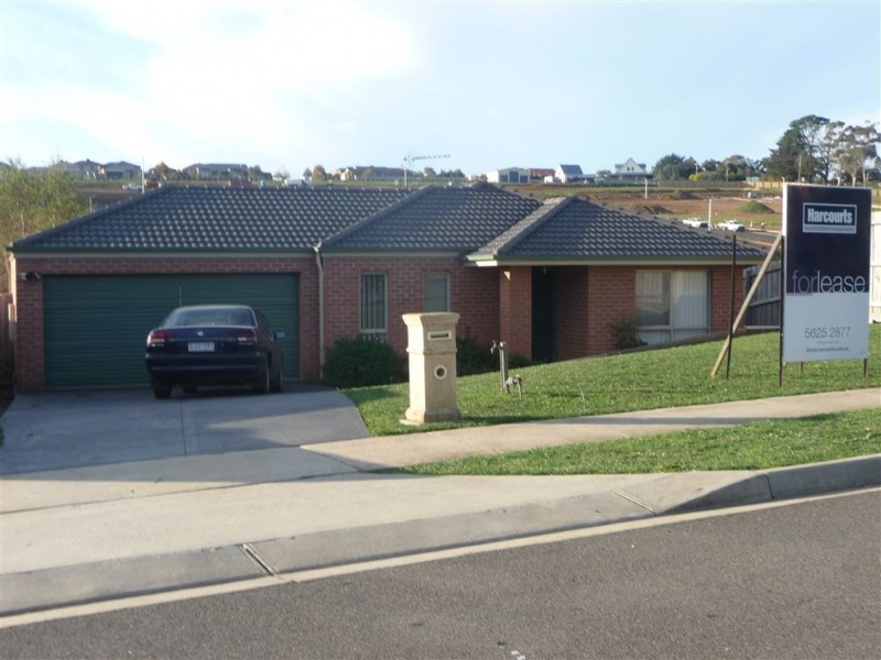 16 Orchard Court, Drouin VIC 3818