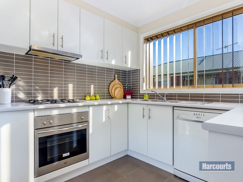 2 Emma Close, Drouin VIC 3818