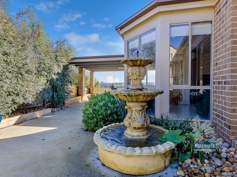 25 Claudia Crescent, Drouin VIC 3818