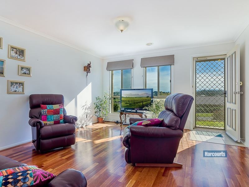 25 Claudia Crescent, Drouin VIC 3818