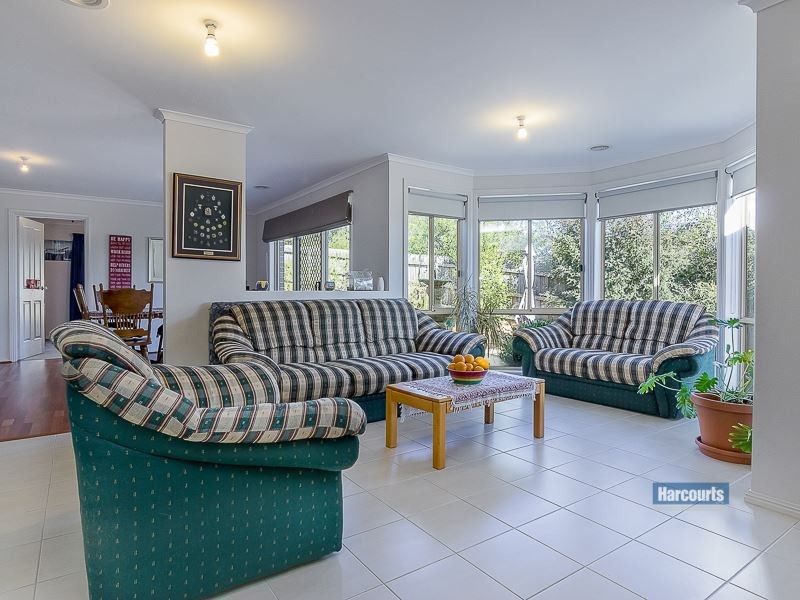 25 Claudia Crescent, Drouin VIC 3818