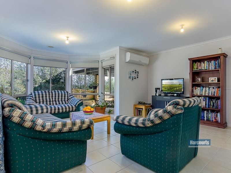 25 Claudia Crescent, Drouin VIC 3818