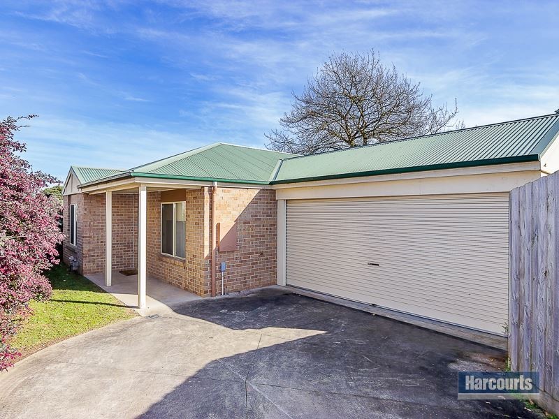 2/5 Karrala Court, Drouin VIC 3818