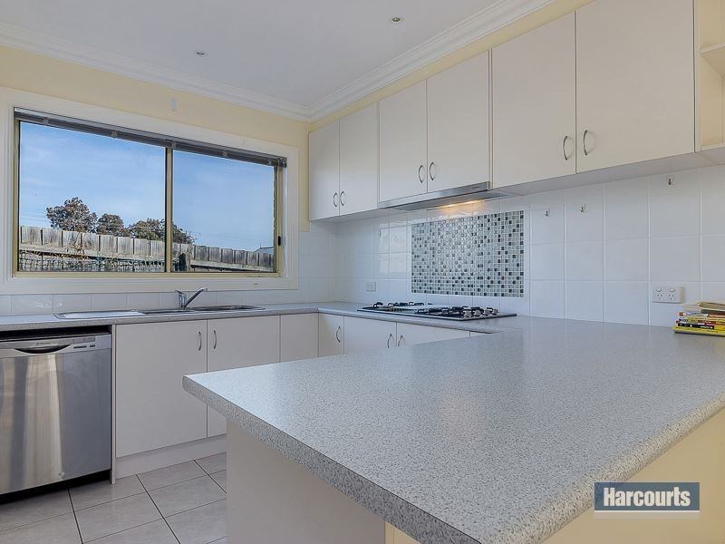 2/5 Karrala Court, Drouin VIC 3818
