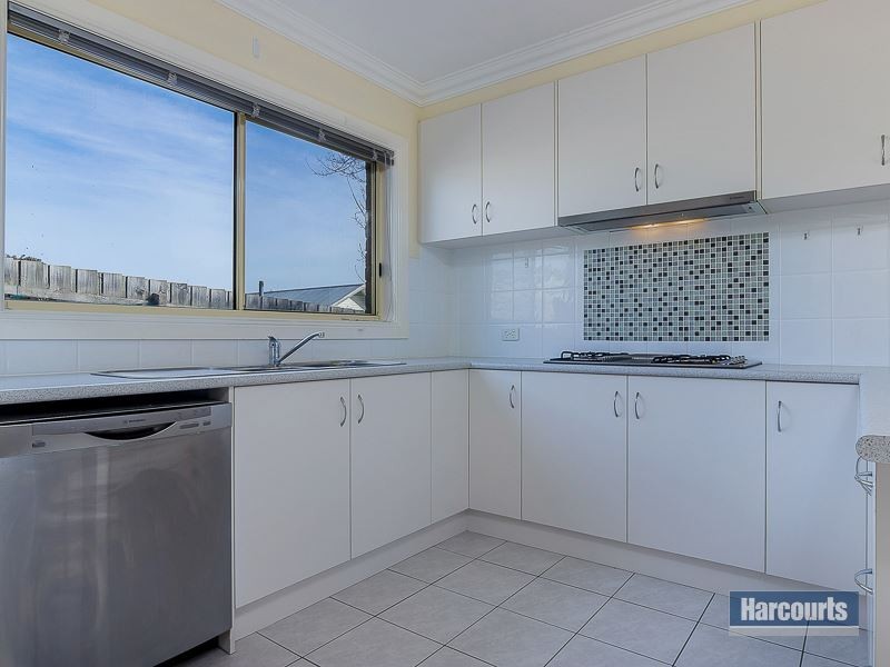 2/5 Karrala Court, Drouin VIC 3818