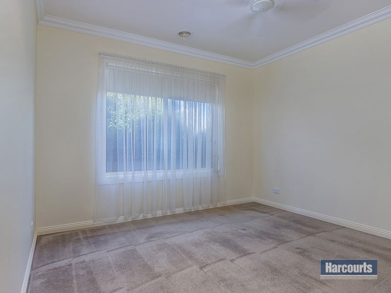 2/5 Karrala Court, Drouin VIC 3818