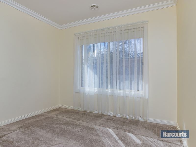 2/5 Karrala Court, Drouin VIC 3818