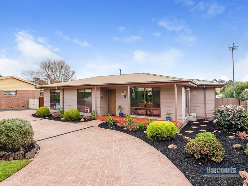 11 Bennett Street, Drouin VIC 3818