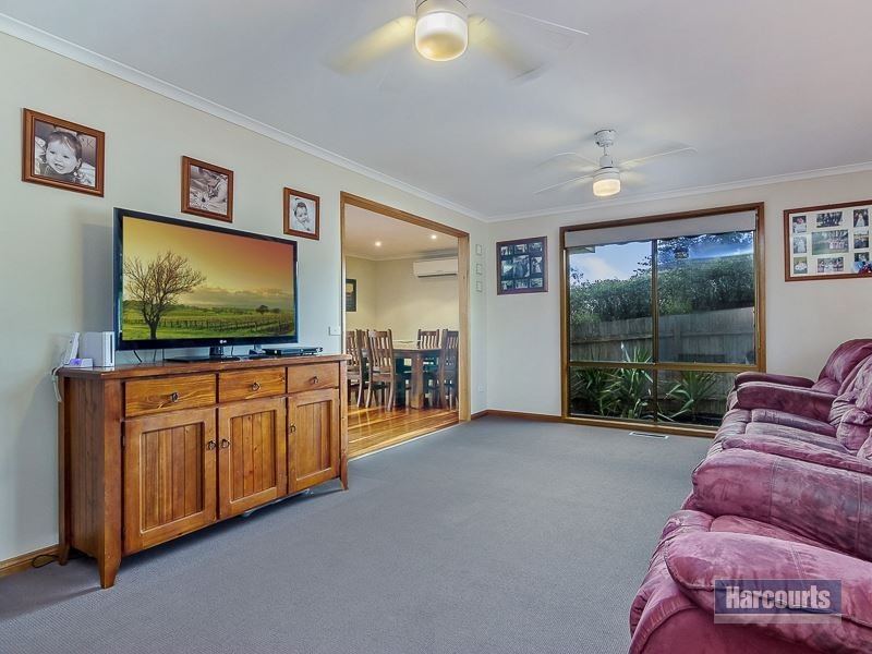 11 Bennett Street, Drouin VIC 3818