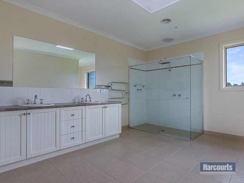 2 Golf View Court, Drouin VIC 3818