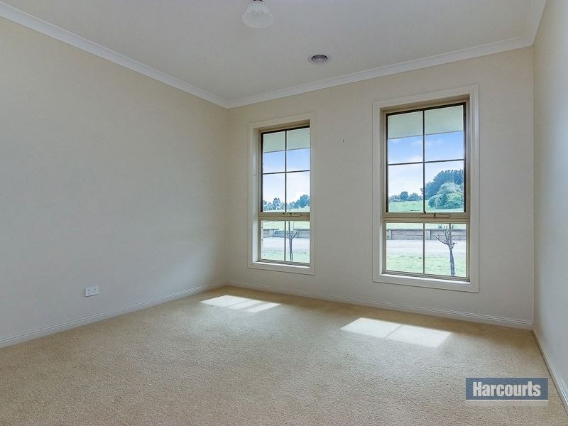 2 Golf View Court, Drouin VIC 3818