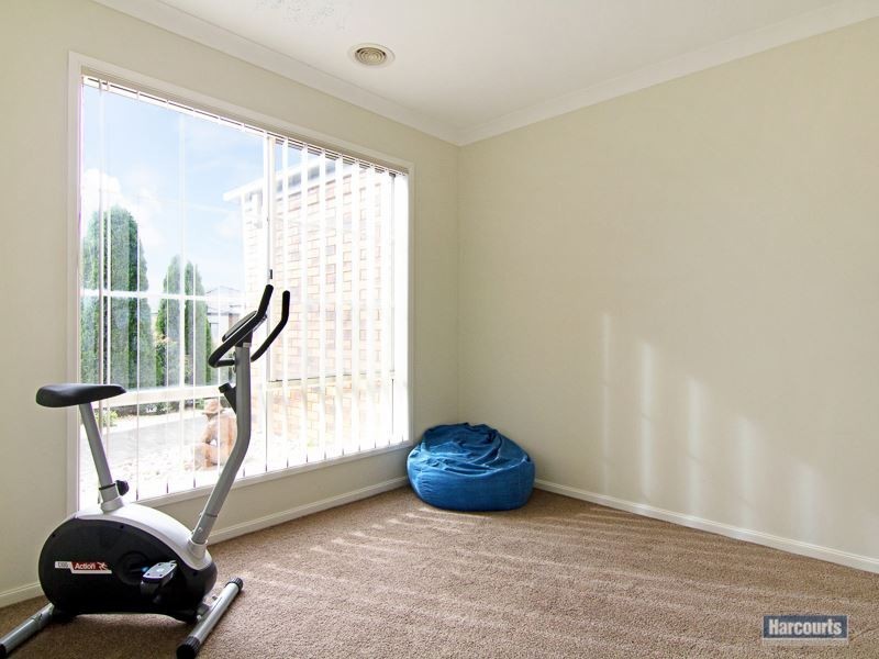 35 Lyndhurst Square, Drouin VIC 3818