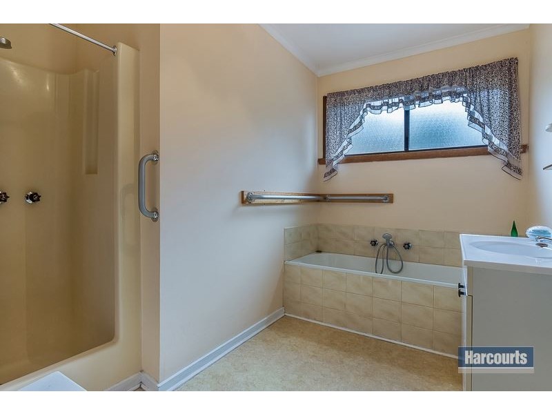 23 Wood Street, Drouin VIC 3818