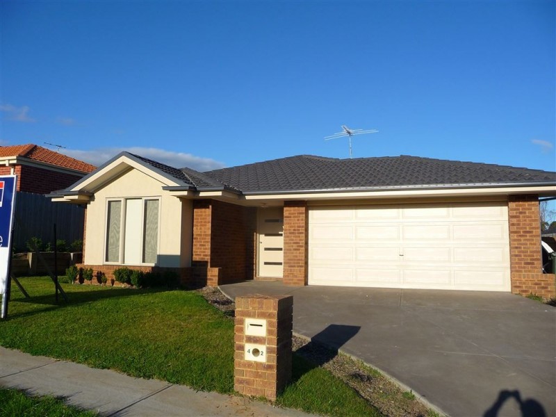 42 Springwater Drive, Drouin VIC 3818